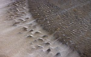 Превью обои песок, море, волны, камни, берег, природа