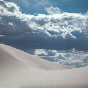 Превью обои песок, пустыня, небо, облака