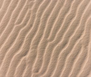 Превью обои песок, волны, поверхность, коричневый, текстура