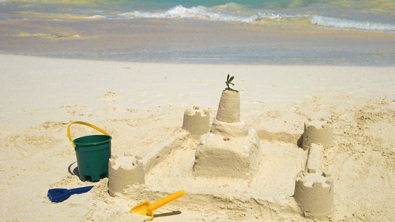 Обои песок, замок, берег, море