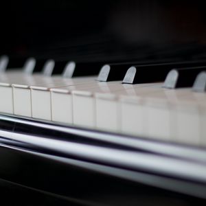 Превью обои пианино, клавиши, музыкальный инструмент, музыка, черно-белый
