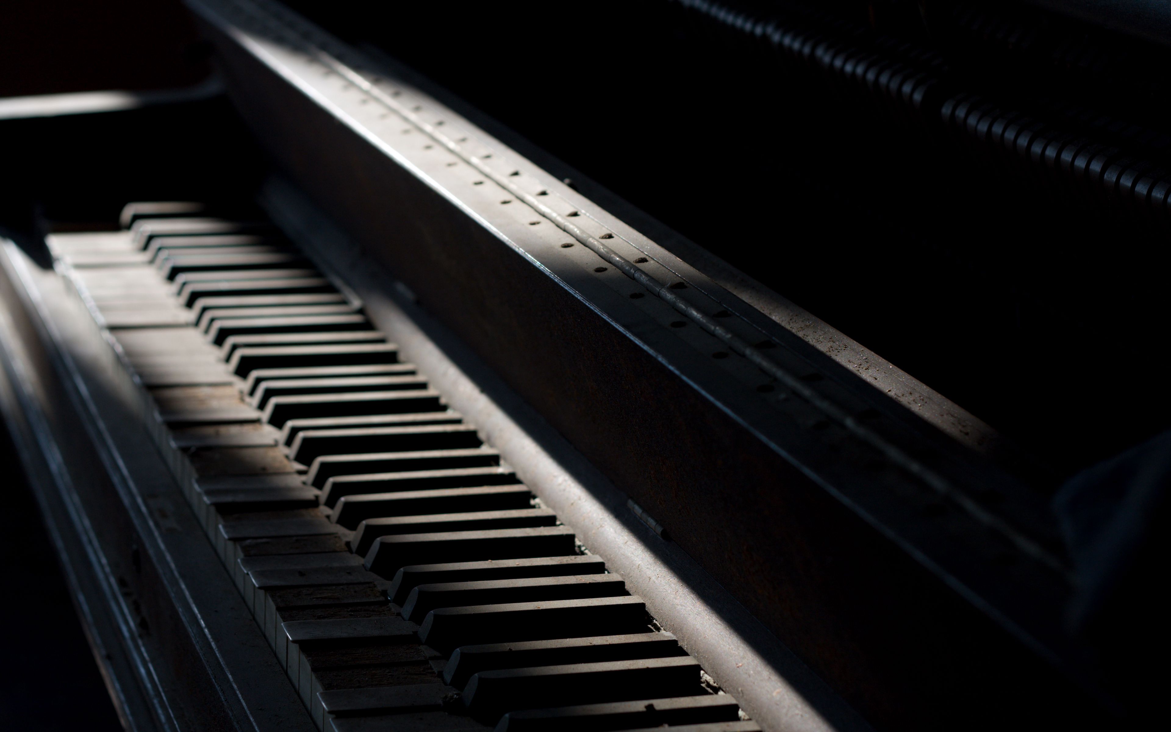 3840x2400 Обои пианино, клавиши, музыкальный инструмент, музыка, старый.