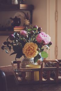 Превью обои пионы, цветы, букет, ваза, эстетика