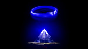 Превью обои пирамида, кристалл, свечение, синий, темнота