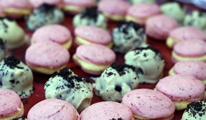 Превью обои пирожные, макаруны, печенье, десерт
