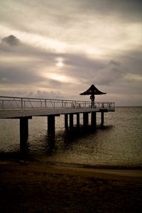 Превью обои пирс, море, берег, пляж, вода