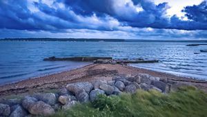 Превью обои пирс, море, облака, небо, камни