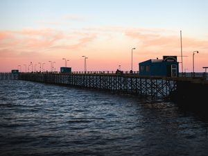 Превью обои пирс, море, вода, сумерки