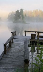 Превью обои пирс, скамейка, озеро, туман, прохлада