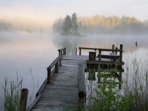 Превью обои пирс, скамейка, озеро, туман, прохлада