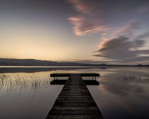 Превью обои пирс, вода, вечер, горизонт