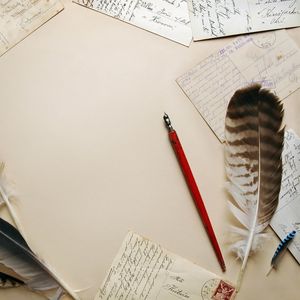 Превью обои письма, перья, ручка, стол