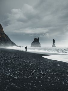 Превью обои пляж, человек, море, волны, скалы