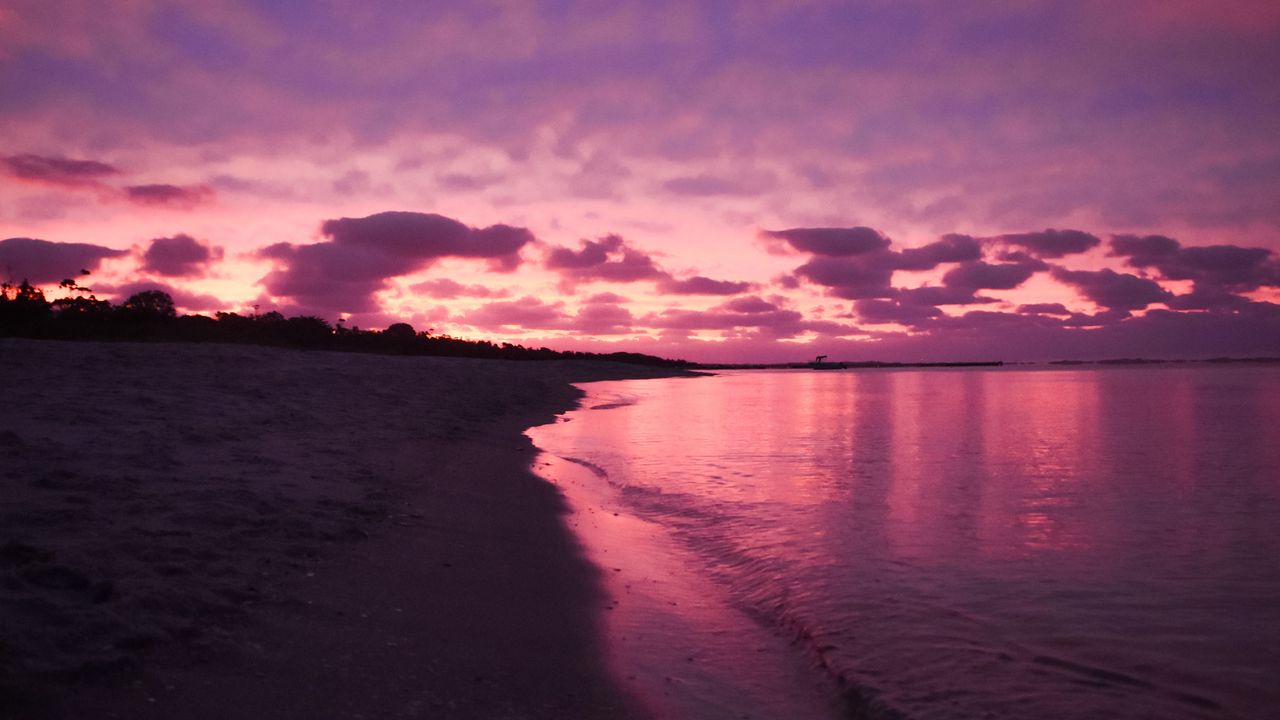 Обои пляж, море, облака, закат, фиолетовый