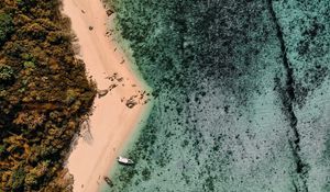 Превью обои пляж, море, остров, вид сверху, лодки
