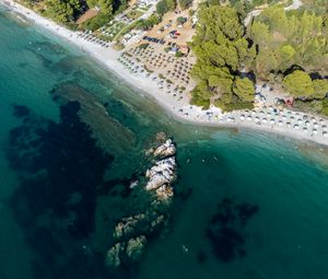 Превью обои пляж, море, скалы, лето, вид сверху