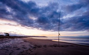 Превью обои пляж, море, удочка, рыбалка, сумерки