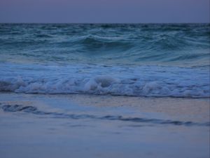Превью обои пляж, море, волны, луна, сумерки