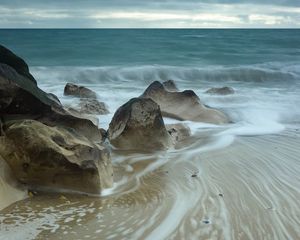 Превью обои пляж, море, волны, камни, природа, пейзаж