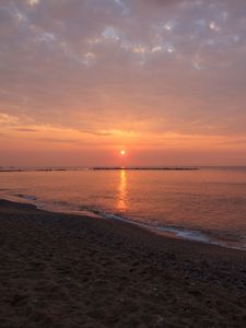 Превью обои пляж, море, закат, вечер