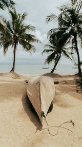Превью обои пляж, песок, лодка, пальмы, море