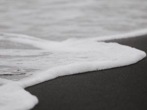 Превью обои пляж, песок, море, волны, вода, пена