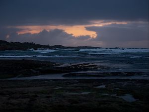 Превью обои побережье, горизонт, море, скалы, облака