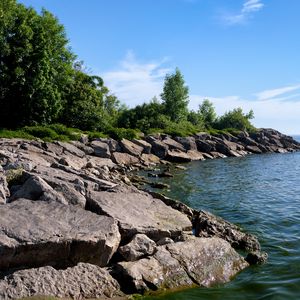 Превью обои побережье, камни, море, вода, пейзаж, природа