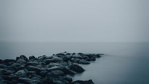 Превью обои побережье, камни, туман, вода, море