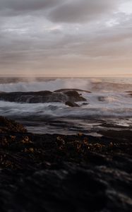 Превью обои побережье, море, волны, вода, брызги, пейзаж