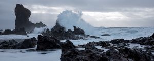 Превью обои побережье, скалы, море, волны, брызги, вода