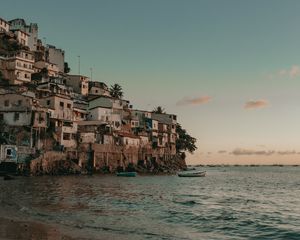 Превью обои побережье, здания, море, лодки, пляж
