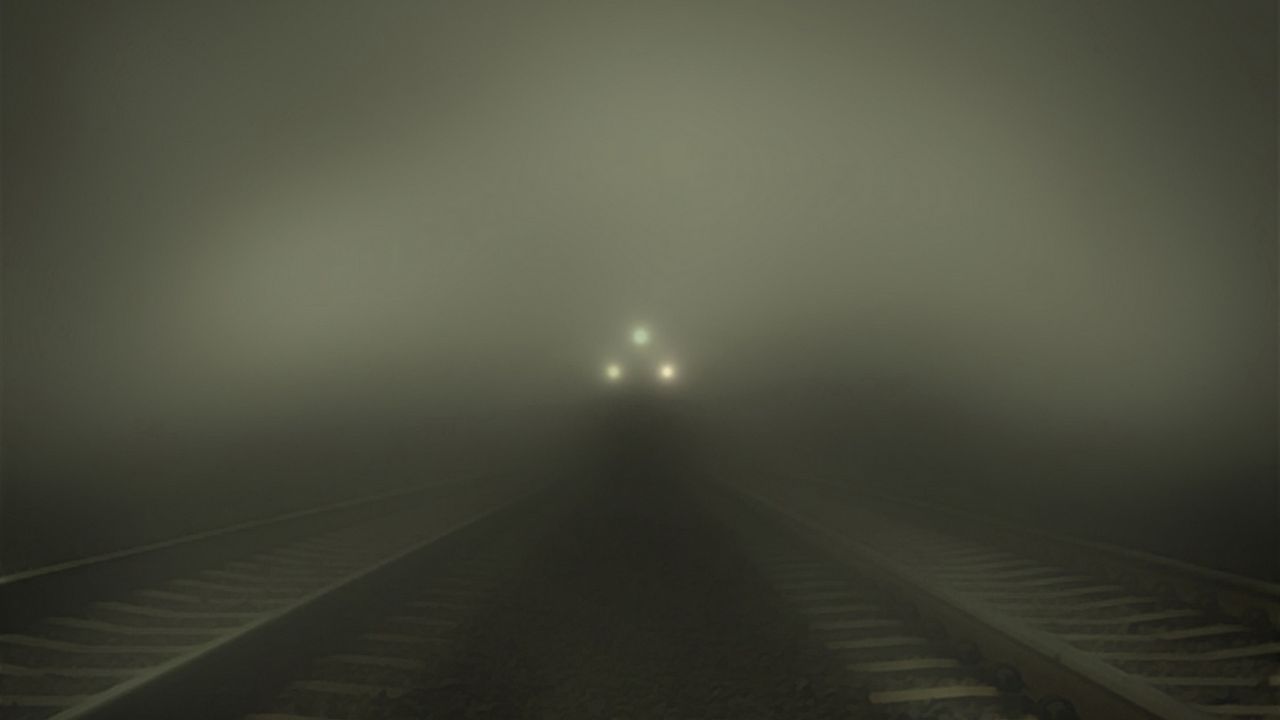 Обои поезд, туман, железная дорога