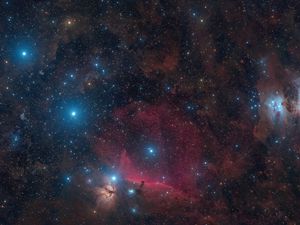 Превью обои пояс и меч ориона, звезды, блестки, сияние, туманности, космос, темный