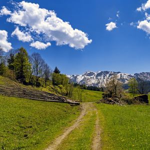 Превью обои поле, деревья, горы, облака, небо, природа