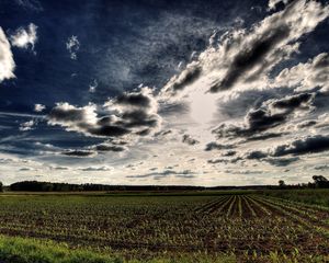 Превью обои поле, пашня, облака, небо, ряды, hdr