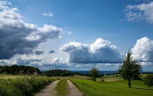 Превью обои поля, деревья, кусты, облака, небо, пейзаж