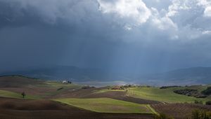 Превью обои поля, долина, здание, облака, пейзаж