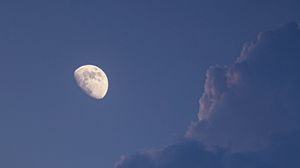 Превью обои полнолуние, луна, облака, небо