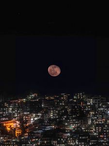 Превью обои полнолуние, ночной город, луна, ночь, темнота