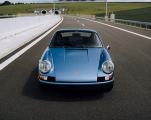 Превью обои porsche 911, porsche, автомобиль, вид спереди, дорога