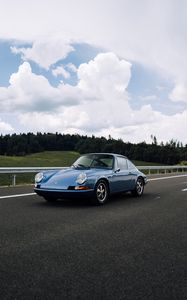 Превью обои porsche 911, porsche, автомобиль, вид сбоку, дорога