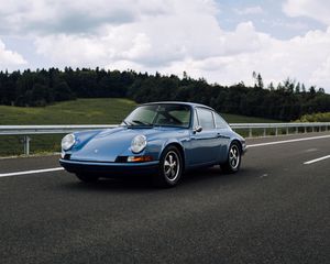 Превью обои porsche 911, porsche, автомобиль, вид сбоку, дорога