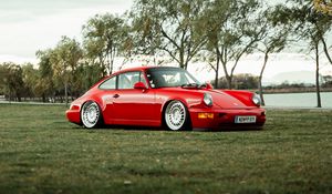 Превью обои porsche 911, porsche, автомобиль, спорткар, красный, вид сбоку