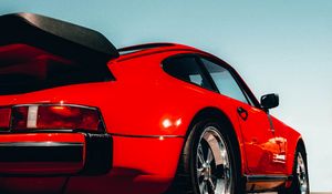 Превью обои porsche 911, porsche, автомобиль, красный, дорога, вид сзади