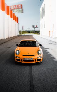Превью обои porsche 911, porsche, автомобиль, оранжевый, дорога