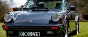 Превью обои porsche 911, porsche, автомобиль, трава