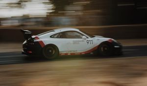 Превью обои porsche 911, porsche, спорткар, гонки, скорость, движение