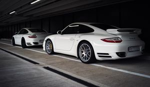 Превью обои porsche 911 turbo s, porsche, автомобиль, белый