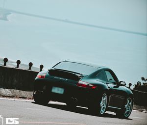 Превью обои porsche 997 carrera s, porsche, вид сбоку, стиль, черный